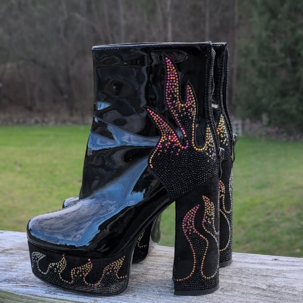 Y2K, Grunge, Azalea Wang Black and Multicolor Flame Platform Boots - Picture 3 of 8